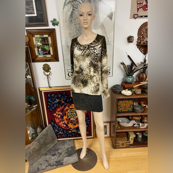 🐦⬛-4/$20🐦⬛ Beaded Embellishments Animal Print Long Sleeve - Picture 11 of 13